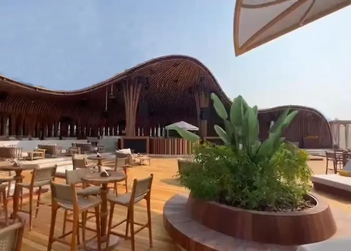 Hotel Noah Island 5*
